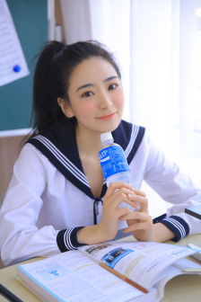 跟汉服小姐姐C了一天